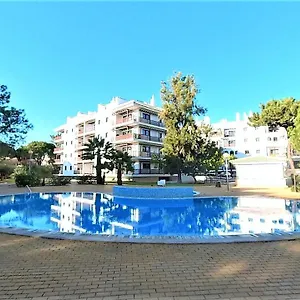 Pinheiro Sol Na Da Falesia , Albufeira Portugal